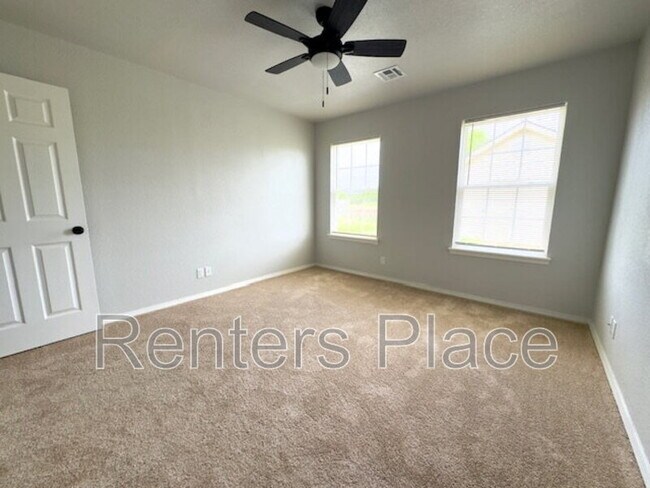 Building Photo - 3607 W Beech