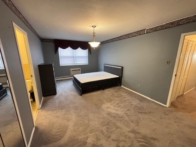 Building Photo - Beautiful Condo for Rent