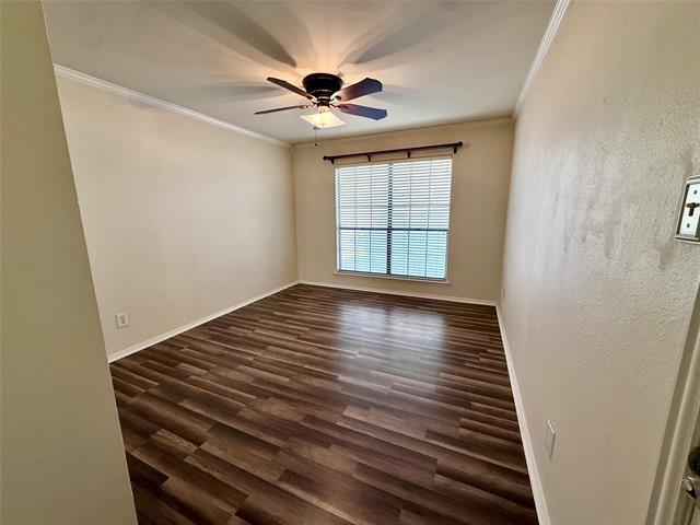 Building Photo - 330 W Harwood Rd