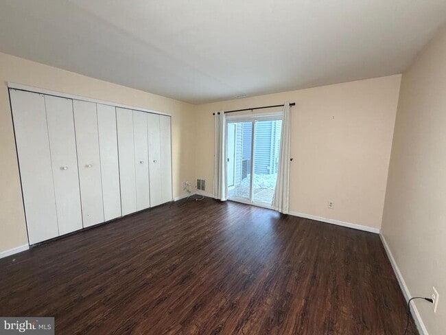 Building Photo - 316 Park Pl Dr