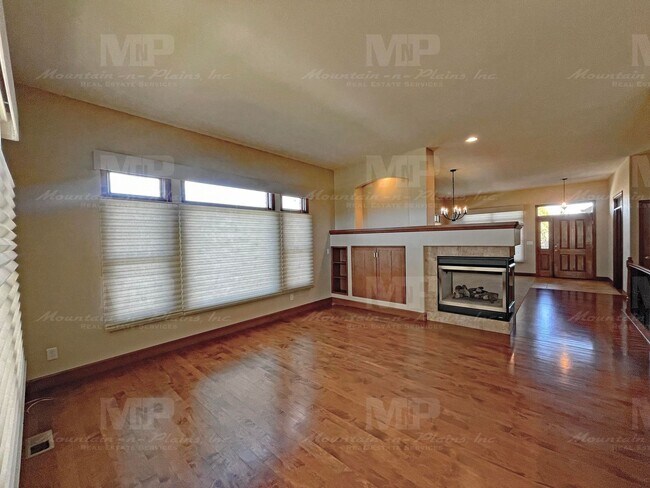 Building Photo - Must See House in Windsor