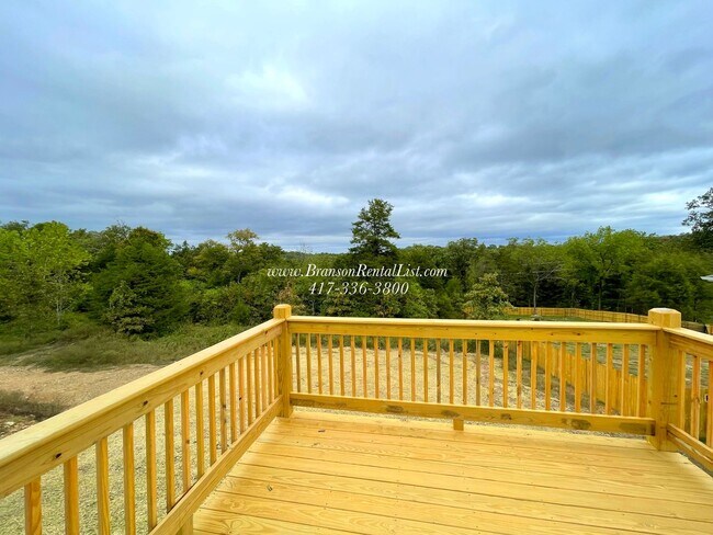 Building Photo - NEWLY REDESIGNED 4BR Basement home!!!!