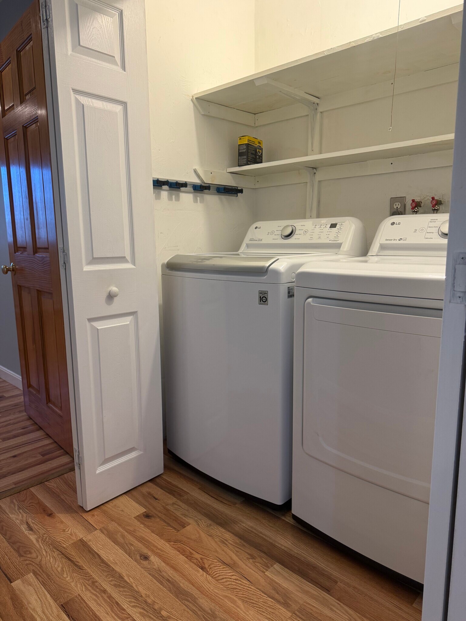 Building Photo - 83 Highwood Dr