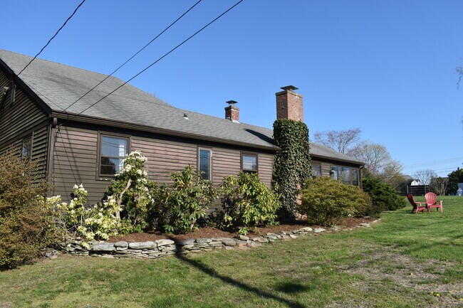 Building Photo - 33 Hartford Ave
