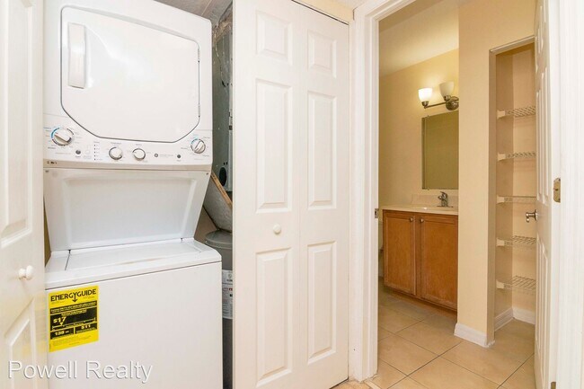 Building Photo - 2 br, 2 bath House - 806 Lake Haven Dr Uni...
