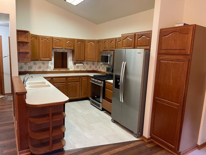 Building Photo - 6268 Barney Rd