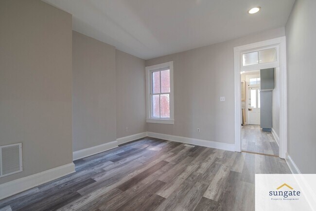 Building Photo - 3507 Elm Ave