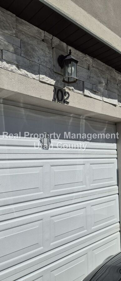 Building Photo - 3323 Hardman Way