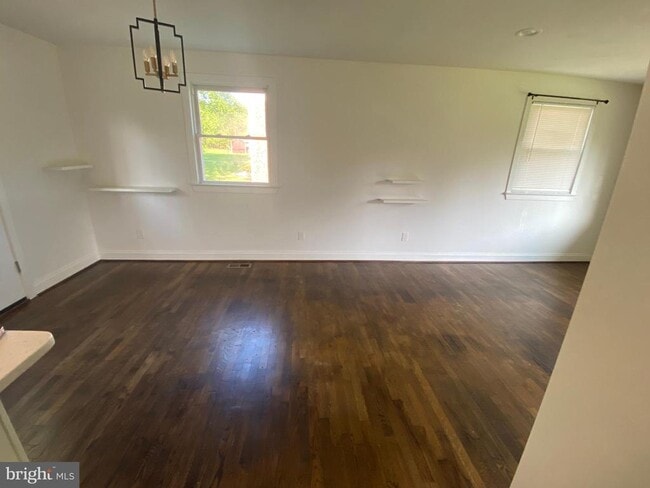 Building Photo - 7402 Lenham Dr