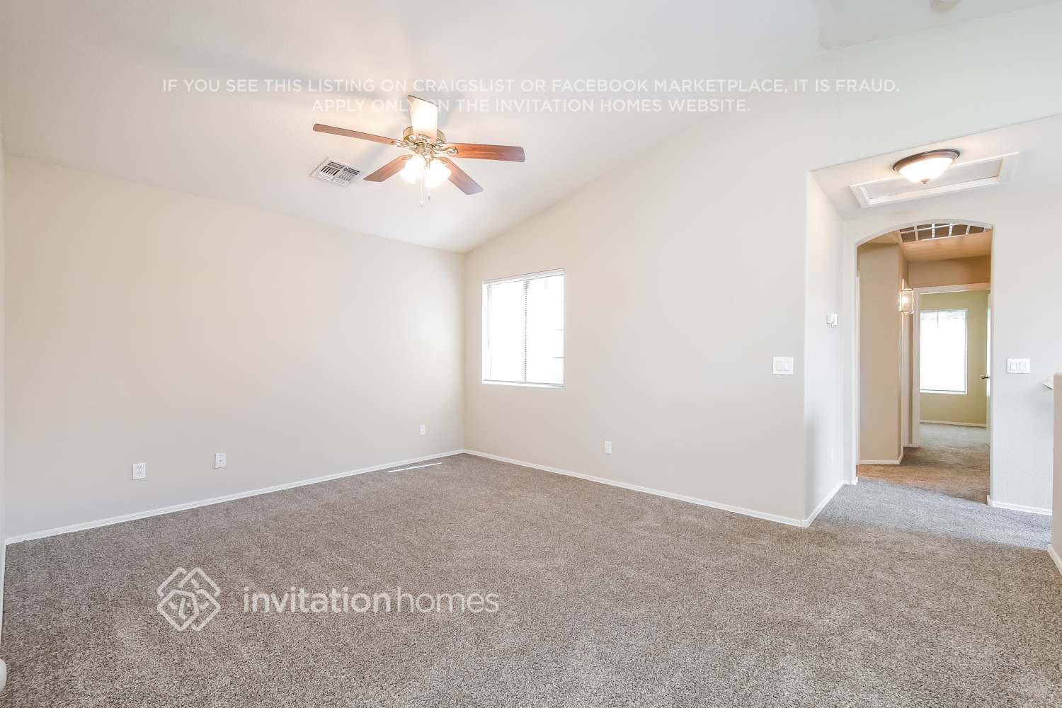 Building Photo - 40092 Calabria St