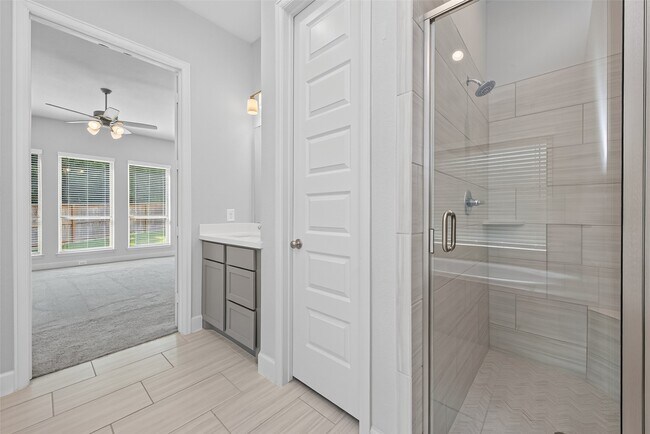 Building Photo - 232 W Netleaf Ct