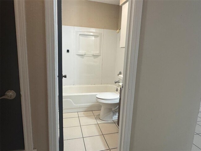 Building Photo - 11606 Castle Rock Ct