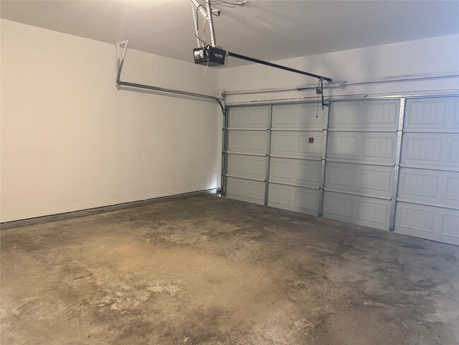 Building Photo - 10203 Spring Branch Trail