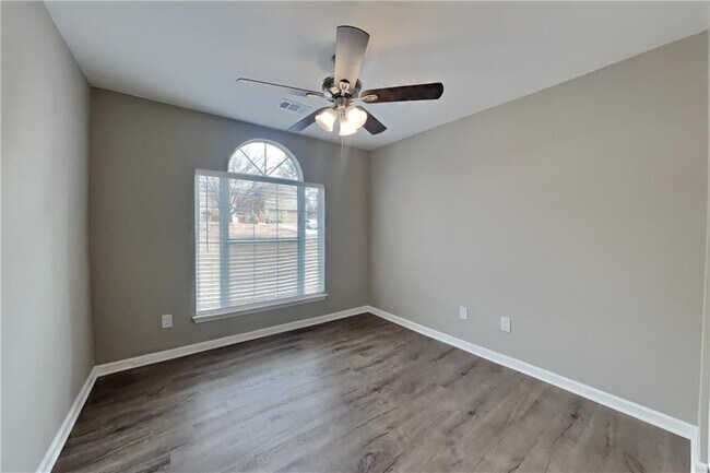 Building Photo - 2071 Boone Pl