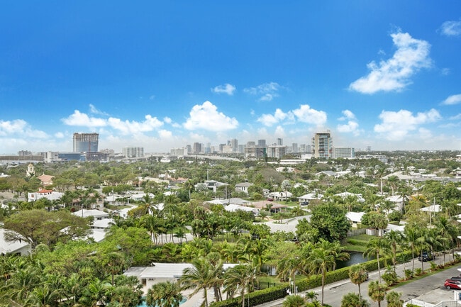 Building Photo - 2100 S Ocean Dr