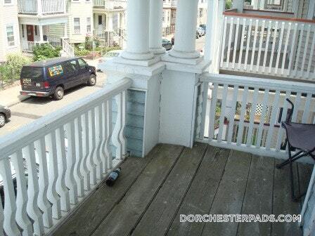 Building Photo - 18 Taft St