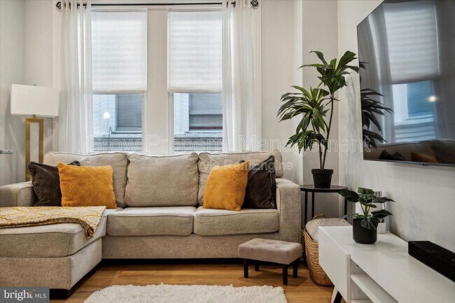 Building Photo - 5335 Angora Terrace