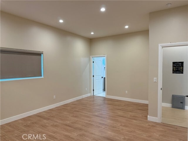 Building Photo - 820 E Tujunga Ave