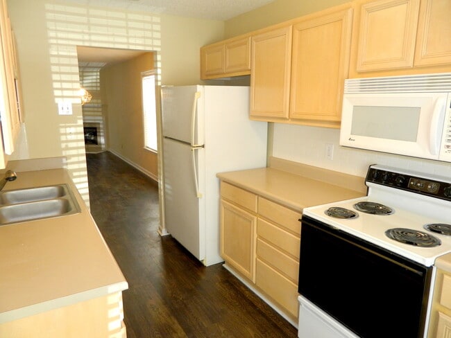 Building Photo - 71 Tiburon Trail