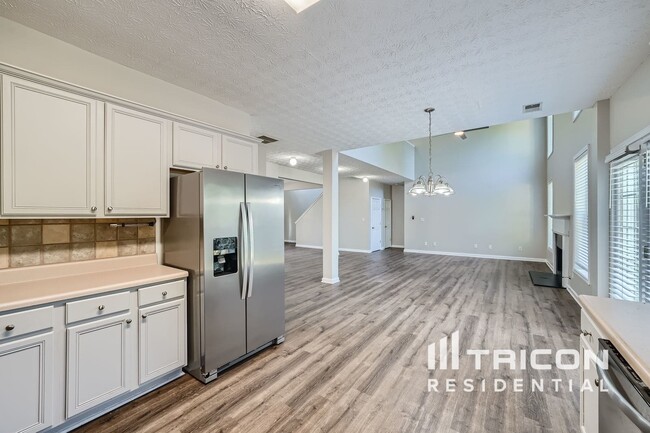 Building Photo - 733 Winbrook Dr