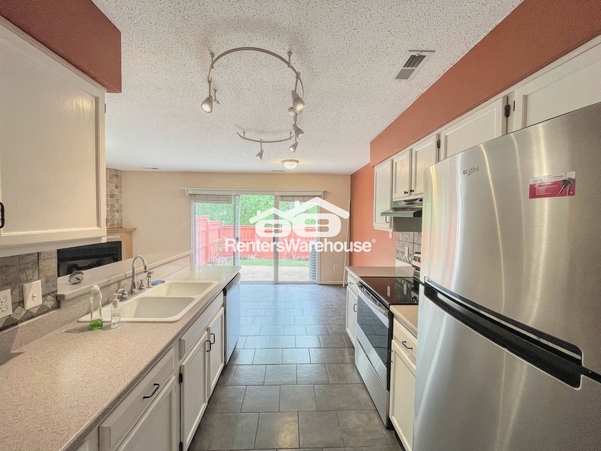 Building Photo - 631 Brisa Ct