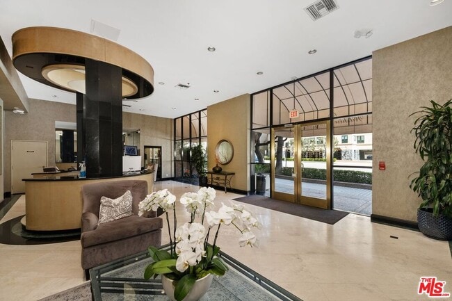 Building Photo - 10535 Wilshire Blvd