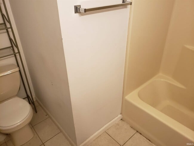 Building Photo - 3471 S Oaklawn Cir