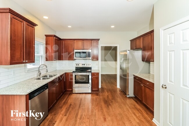 Building Photo - 102 Windsong Trail