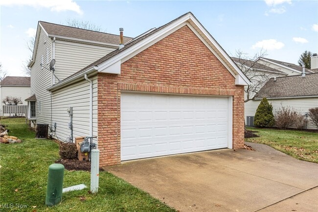 Building Photo - 16548 Sunwood Oval