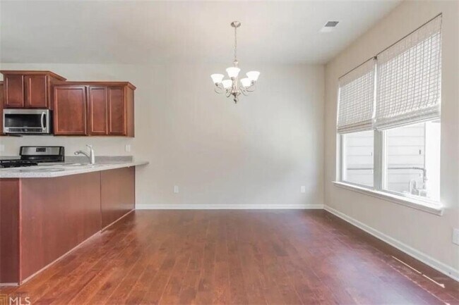 Building Photo - 3369 Castleberry Village Cir