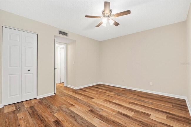 Building Photo - 6336 Newtown Cir