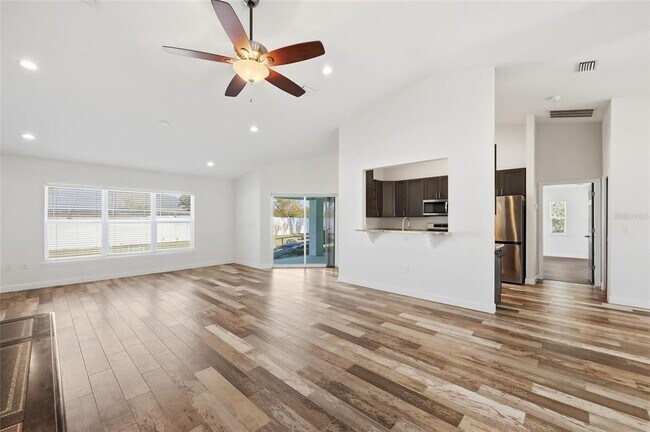 Building Photo - 3805 SW 115th St