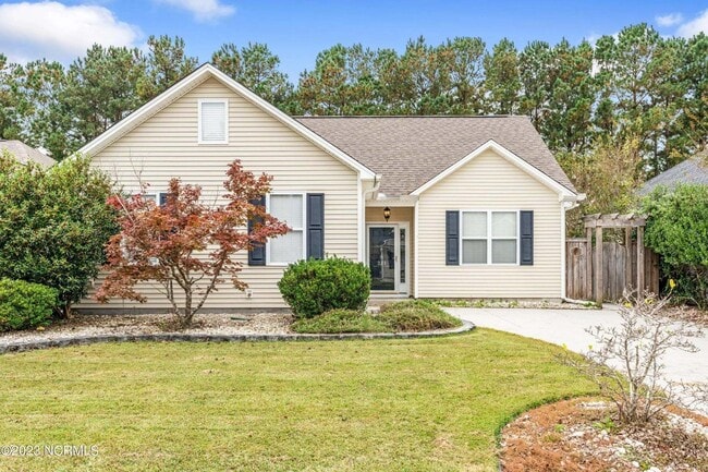 Primary Photo - Home for rent with close proximity to tran...