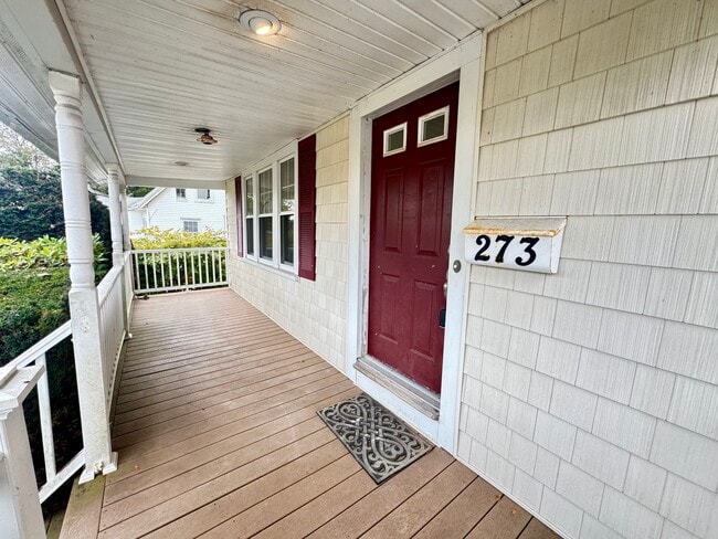 Building Photo - 273 Front St