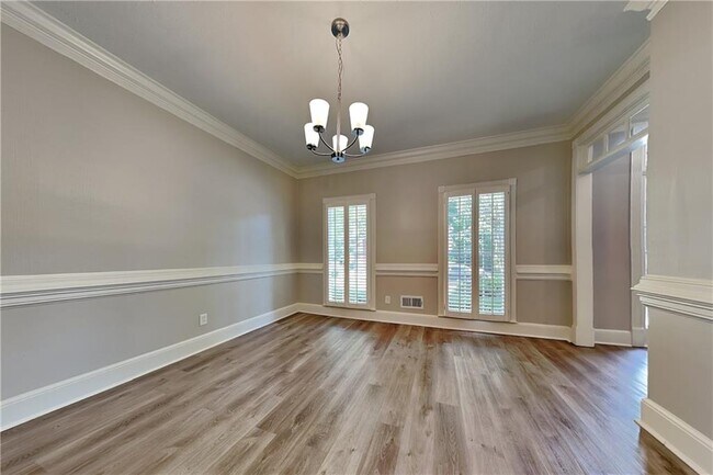 Building Photo - 1231 Kelvington Way SW
