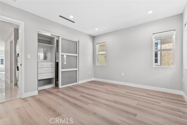 Building Photo - 545 Ivy St