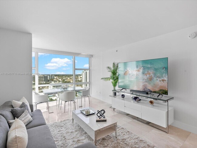 Building Photo - 6801 Collins Ave