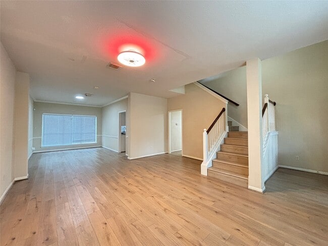 Building Photo - 3418 Shadowfern Dr
