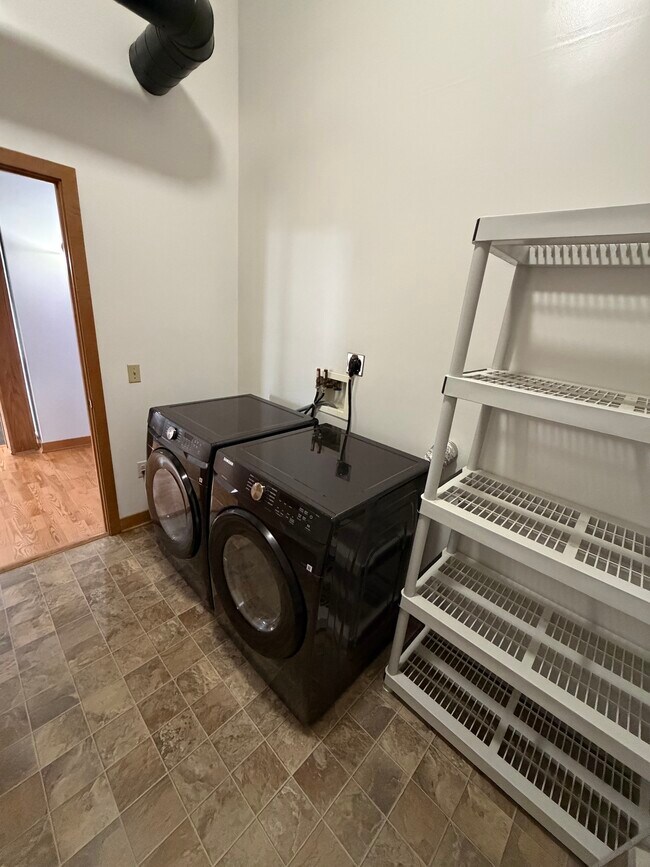 Building Photo - 720 S Marquette St