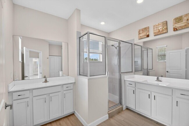 Building Photo - 4839 Navali Dr