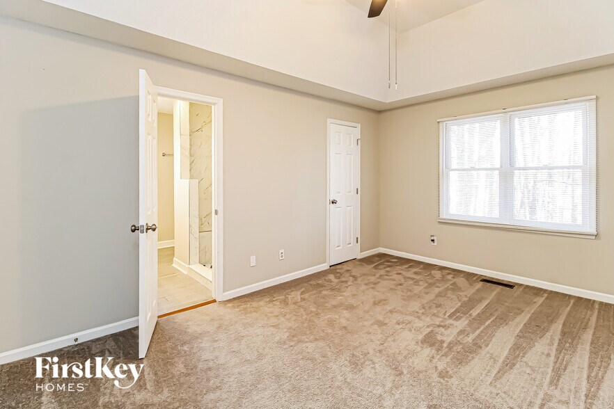 Building Photo - 6507 River Hills Dr