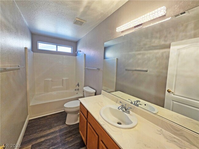 Building Photo - 3630 E Vineyard Dr
