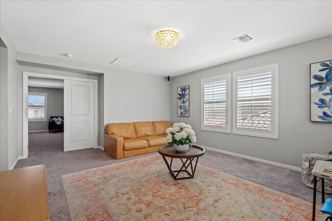 Building Photo - 7014 Solano Cyn Ave