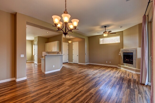 Building Photo - 3+den, 2 bath home for rent in Granville