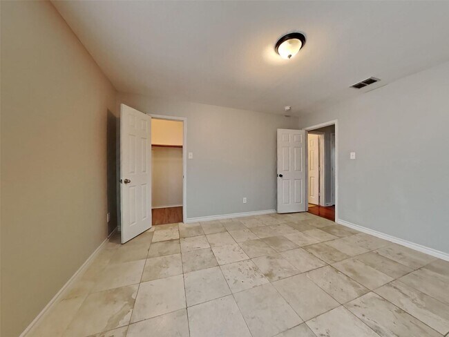 Building Photo - 5 BR/3BA | 3-Living areas | 2-Car Garage | Private Pool!
