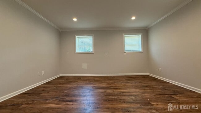 Building Photo - 56 Grace Dr