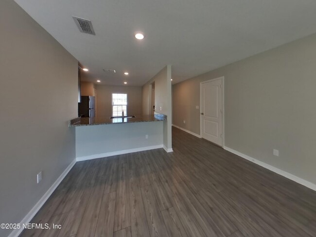 Building Photo - 14 Rivera Ln