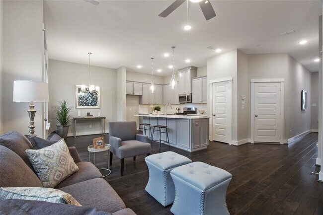 Building Photo - 12515 Holly Blue Ln