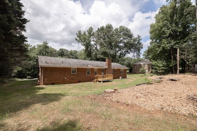 Building Photo - 1151 Brookwood Dr