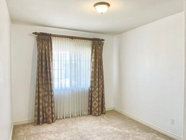 Building Photo - San Gabriel 3 beds 2.5 bathrooms for lease